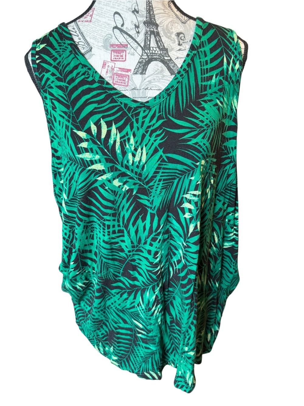 Sleeveless V-Neck Tropical Leaf Tank Top - Green